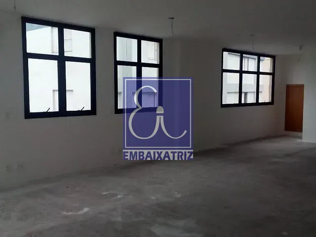 Sala à venda, no bairro Centro em São José dos Campos