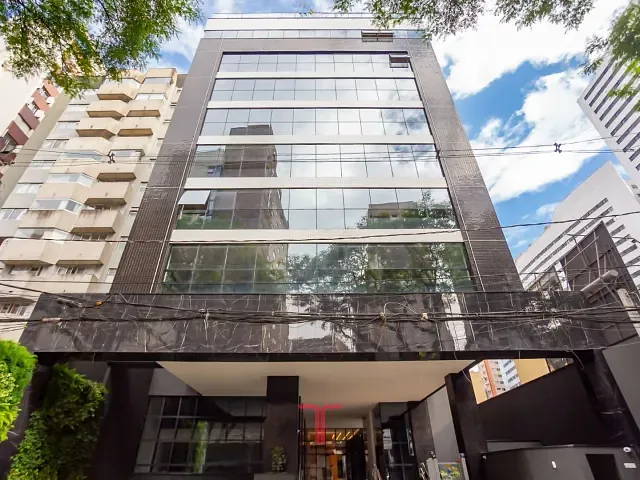Sala com 68m², à venda ou para alugar, no bairro Centro em Curitiba