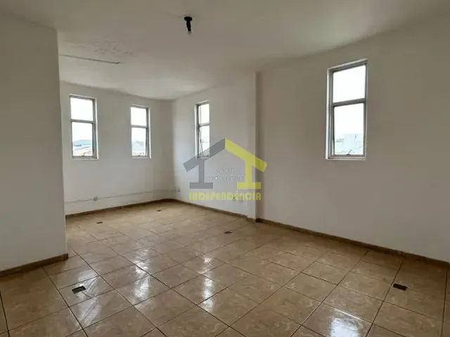 Sala com 44m², à venda, no bairro Centro em Itatiba