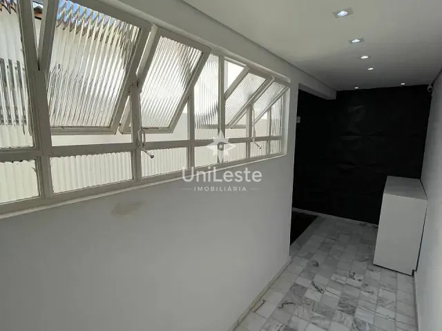 Sala à venda, no bairro Funcionários em Belo Horizonte