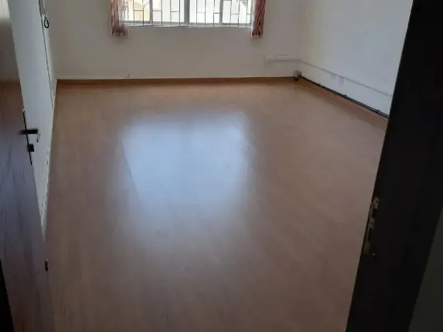 Sala à venda, no bairro Xaxim em Curitiba