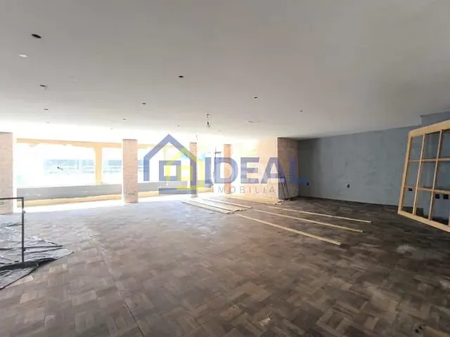 Sala com 400m², para alugar, no bairro Centro em Concórdia