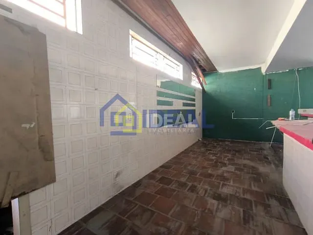 Sala com 400m², para alugar, no bairro Centro em Concórdia