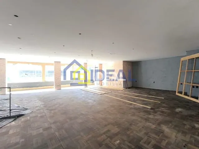 Sala com 400m², para alugar, no bairro Centro em Concórdia