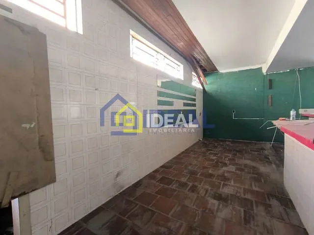 Sala com 400m², para alugar, no bairro Centro em Concórdia