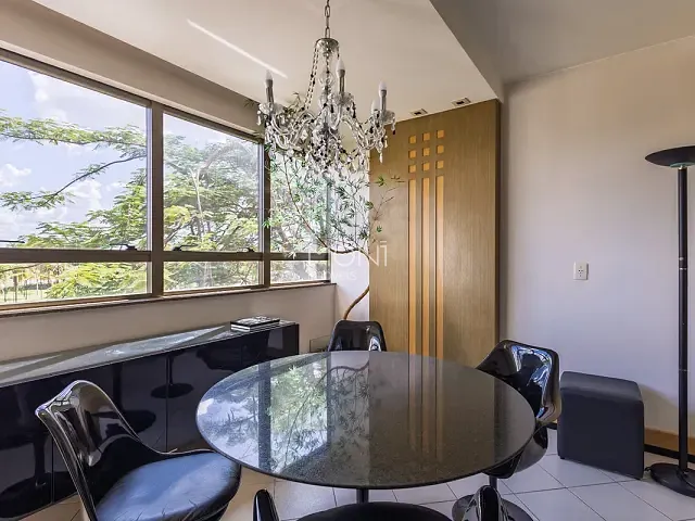 Sala à venda ou para alugar, no bairro Asa Sul em Brasília