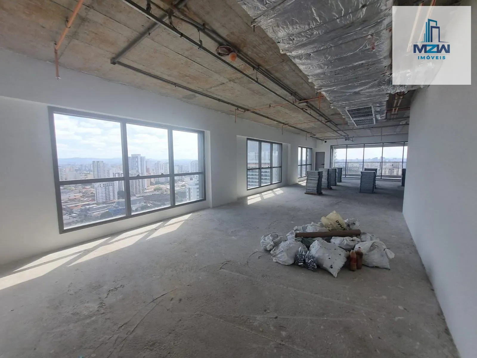 Sala-Conjunto, 250 m² - Foto 1
