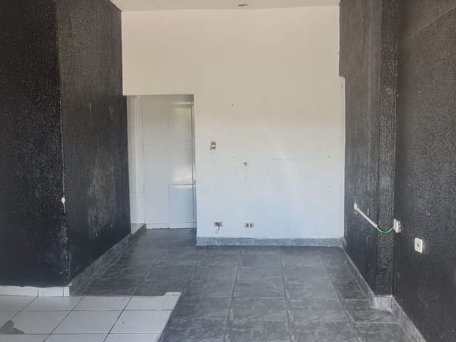 Sala com 30m², para alugar, no bairro Jardim São José em São Paulo