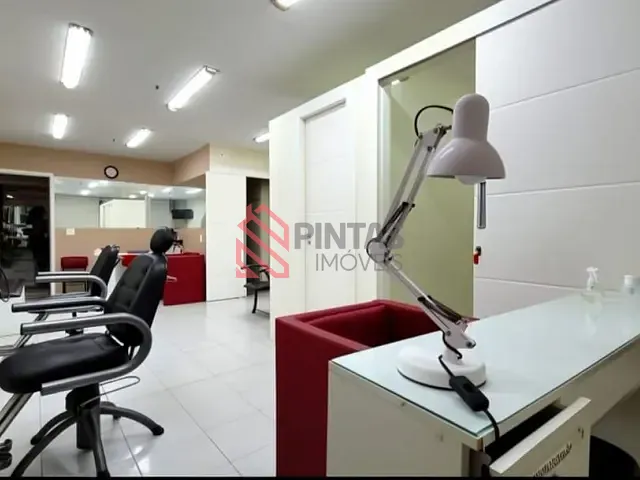 Sala à venda, no bairro Centro em Niterói