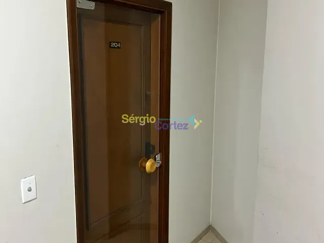 Sala com 80m², à venda, no bairro Centro em Londrina