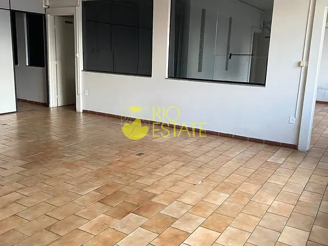 Sala com 259m², para alugar, no bairro Aterrado em Volta Redonda