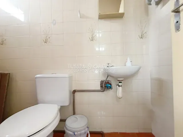 Conjunto comercial com 20m², à venda, no bairro Vista Alegre em Curitiba