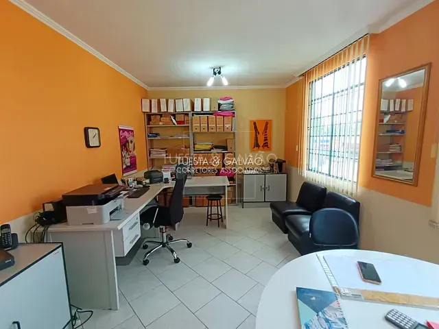 Conjunto comercial com 20m², à venda, no bairro Vista Alegre em Curitiba