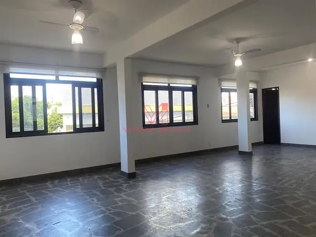 Sala para alugar, no bairro Jardim Camburi em Vitória
