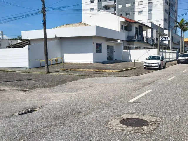 Sala para alugar, no bairro Jardim Atlântico em Florianópolis
