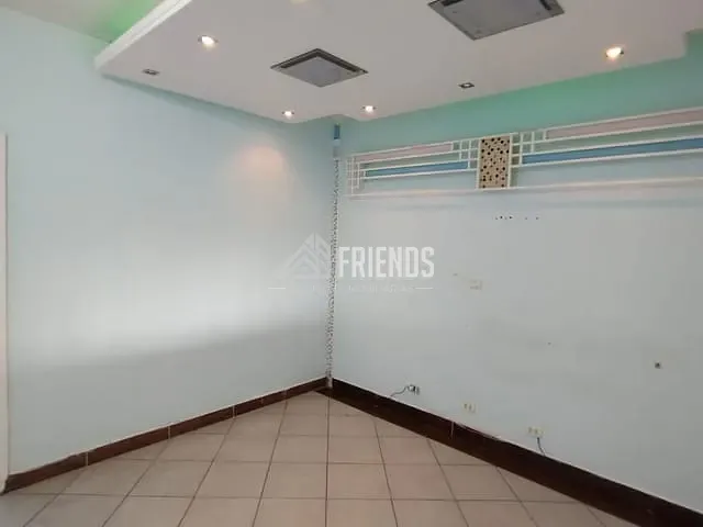 Sala com 160m², para alugar, no bairro Cangaíba em São Paulo