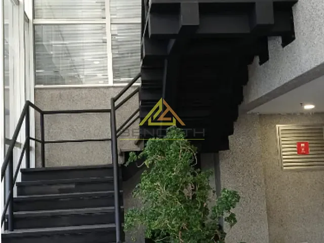 Sala à venda ou para alugar, no bairro Chácara Santo Antônio (Zona Sul) em São Paulo