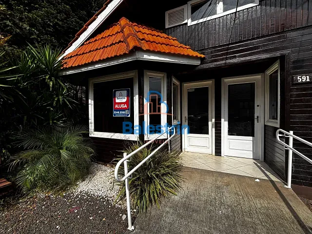 Sala para alugar, no bairro Centro em Fraiburgo