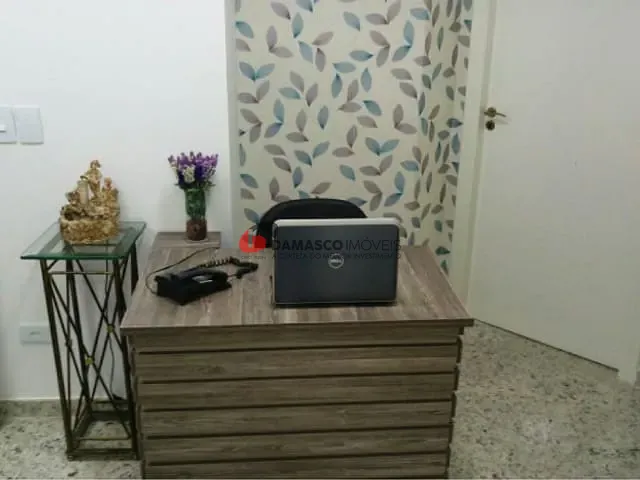 Sala à venda, no bairro Vila Assunção em Santo André