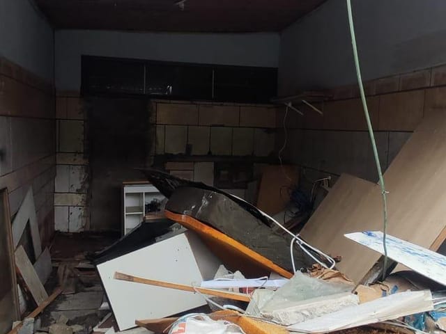 Sala para alugar, no bairro Jardim Santa Terezinha (Zona Leste) em São Paulo