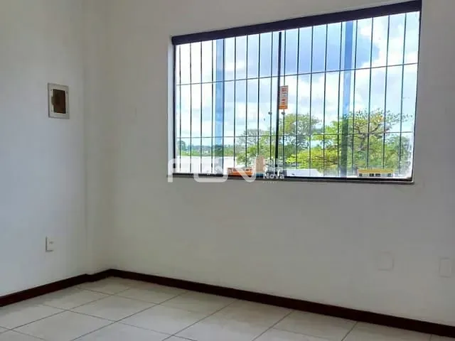 Sala com 16m², para alugar, no bairro Centro em Camaçari