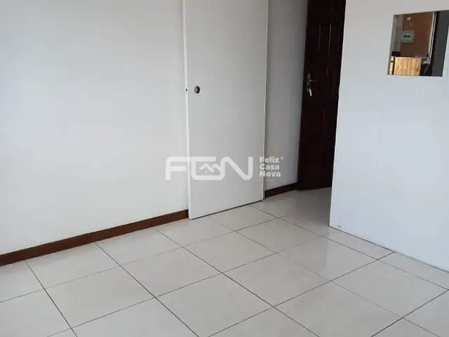 Sala com 16m², para alugar, no bairro Centro em Camaçari