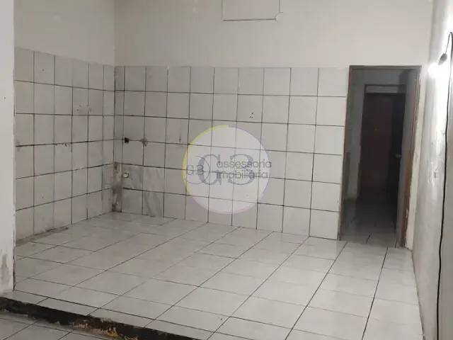 Sala com 70m², para alugar, no bairro Areal em Pelotas