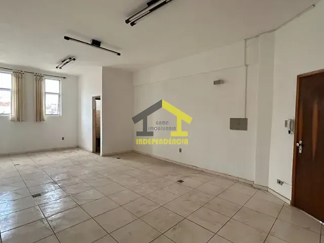 Sala com 53m², à venda, no bairro Centro em Itatiba