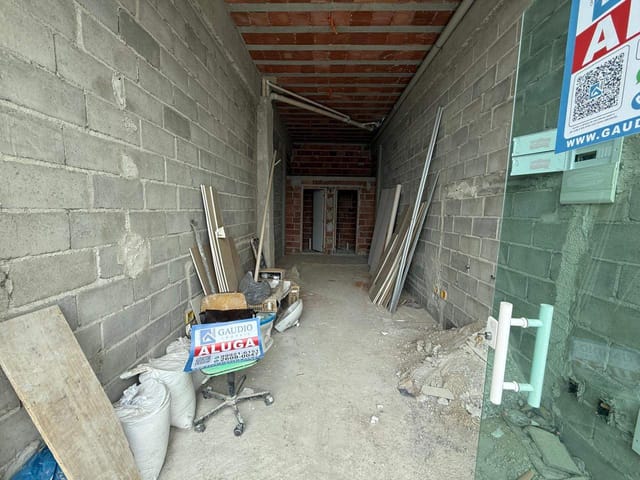 Sala para alugar, no bairro Piratininga em Niterói
