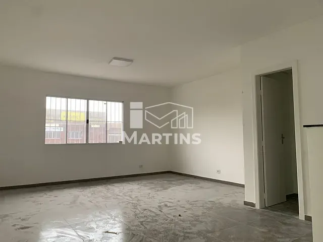 Sala para alugar, no bairro Jardim Santa Cruz em Taboão da Serra