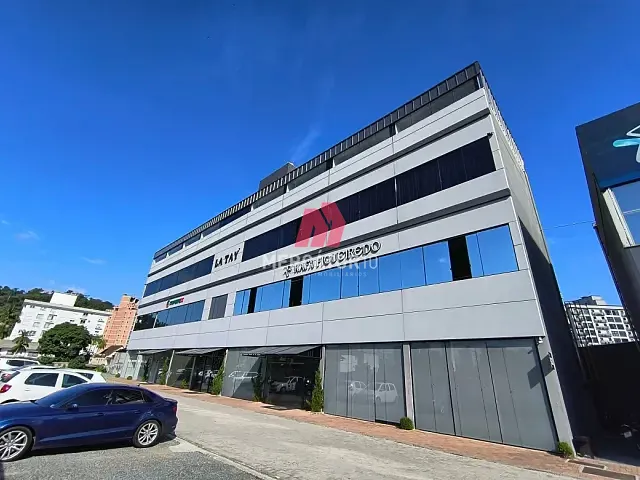 Sala para alugar, no bairro Victor Konder em Blumenau