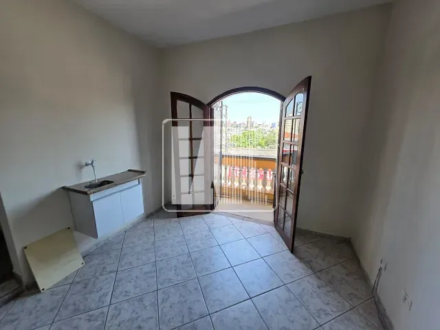 Sala com 24m², para alugar, no bairro Vila Palmares em Santo André