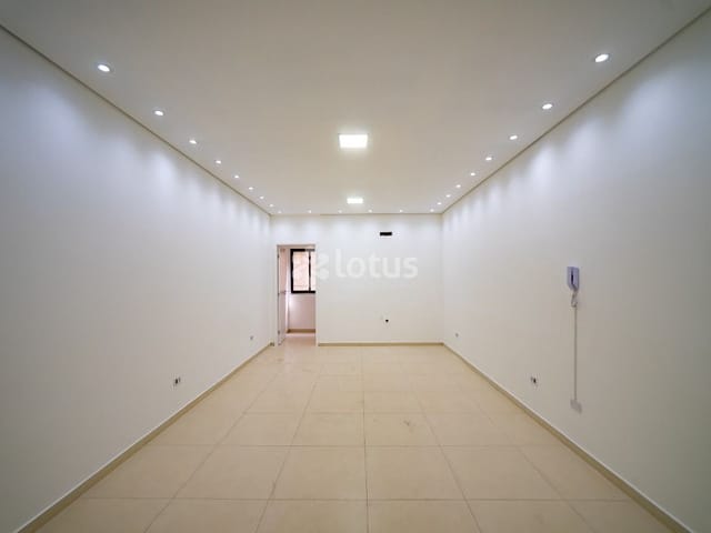 Sala com 28m², para alugar, no bairro Portais (Polvilho) em Cajamar