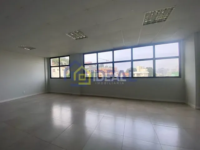 Sala com 239m², para alugar, no bairro Centro em Concórdia