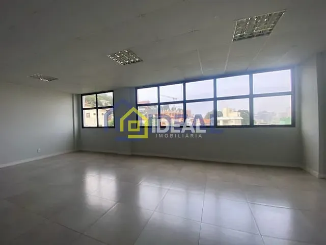 Sala com 239m², para alugar, no bairro Centro em Concórdia