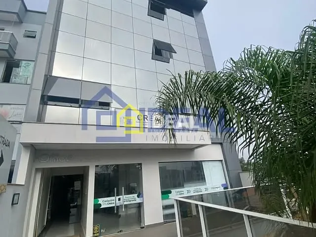 Sala com 239m², para alugar, no bairro Centro em Concórdia