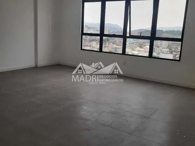 Sala à venda, no bairro Pagani em Palhoça