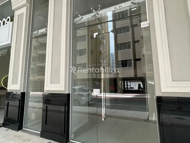 Sala com 163m², à venda, no bairro Centro em Balneário Camboriú