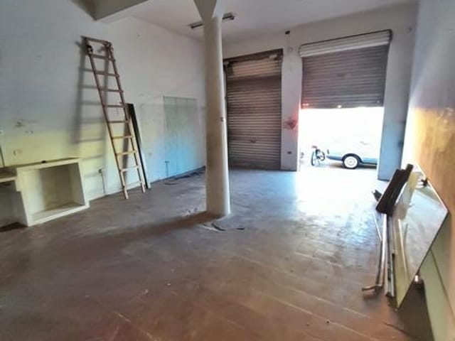 Sala à venda ou para alugar, no bairro Centro em Cambé