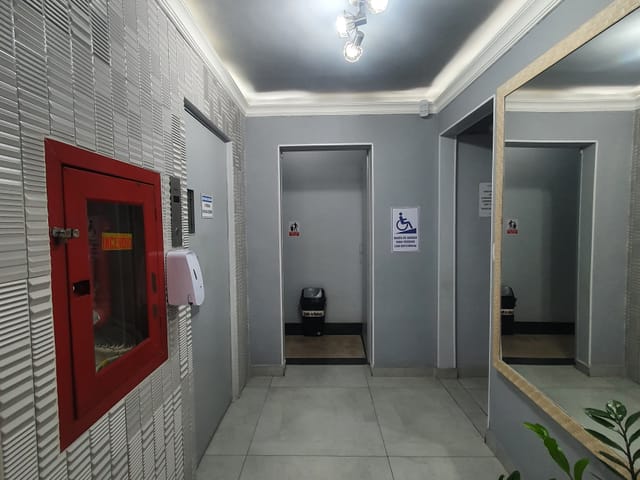 Sala com 25m², para alugar, no bairro Campo Grande em Rio de Janeiro