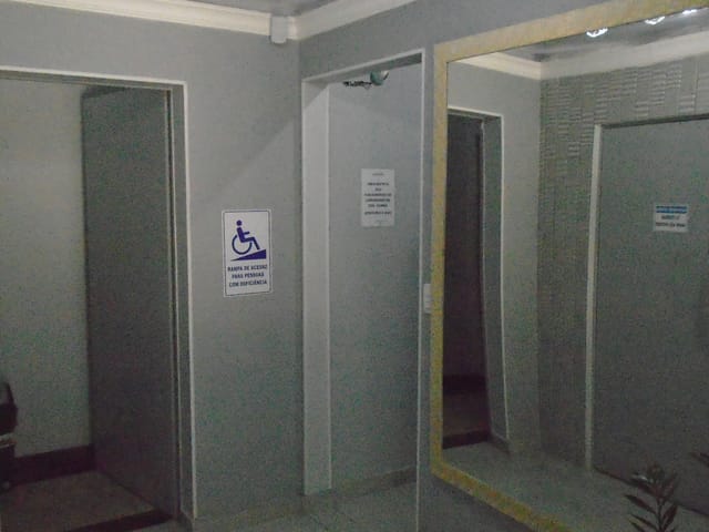 Sala com 25m², para alugar, no bairro Campo Grande em Rio de Janeiro