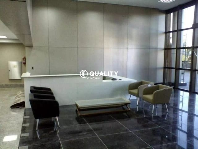 Sala à venda, no bairro Pici em Fortaleza