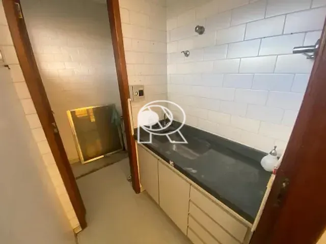 Sala para alugar, no bairro Centro em Registro