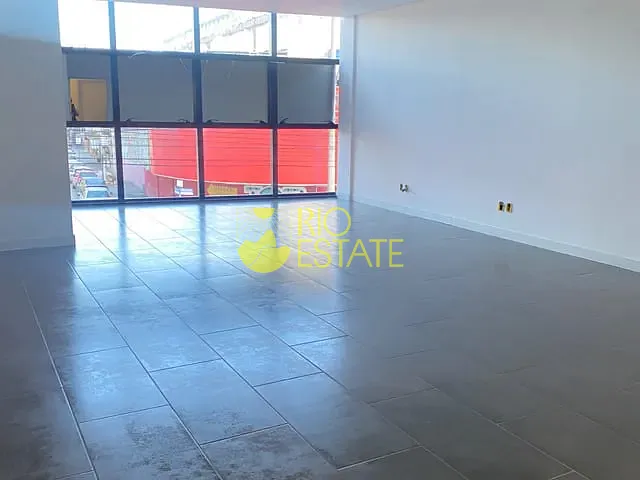 Sala com 47m², para alugar, no bairro Aterrado em Volta Redonda