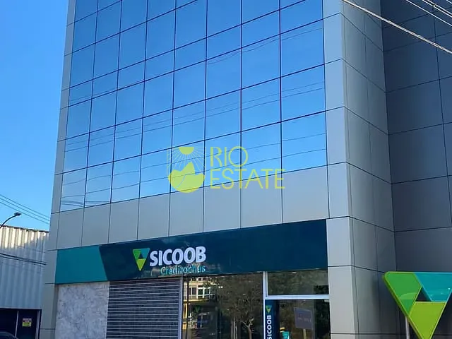 Sala com 47m², para alugar, no bairro Aterrado em Volta Redonda