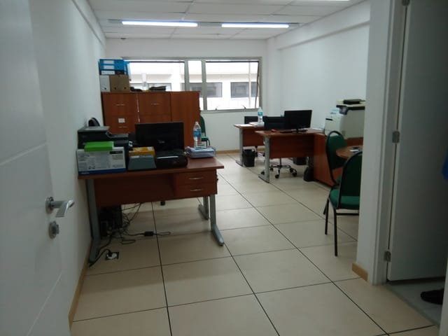 Sala com 32m², à venda ou para alugar, no bairro Recreio dos Bandeirantes em Rio de Janeiro