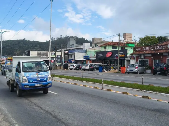 Sala para alugar, no bairro Ingleses do Rio Vermelho em Florianópolis