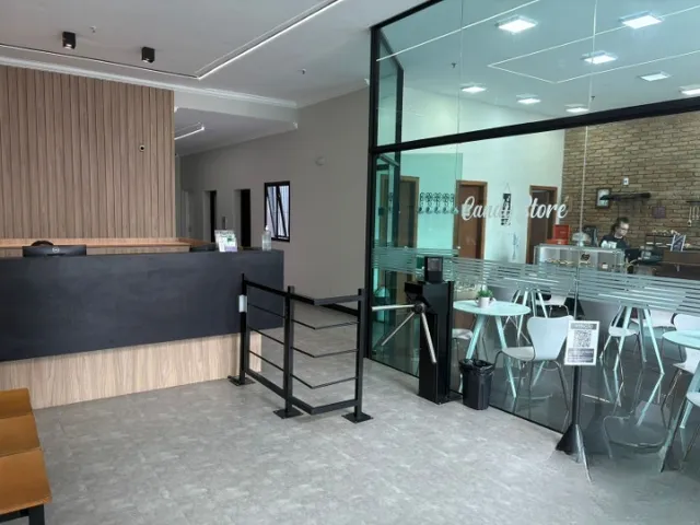 Sala à venda, no bairro Vila Assunção em Santo André