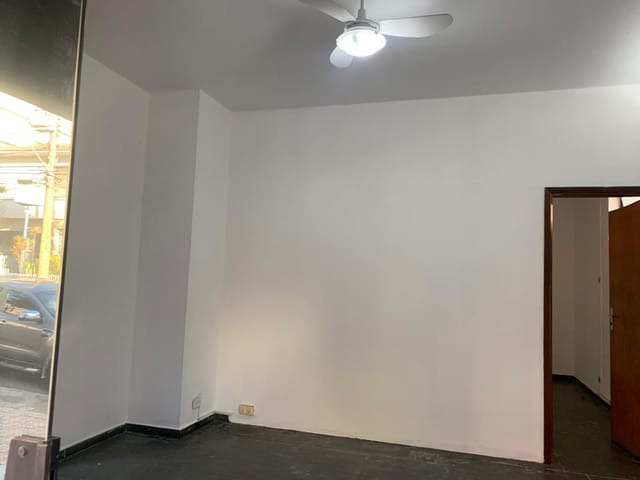 Sala com 30m², para alugar, no bairro Centro em São João da Boa Vista