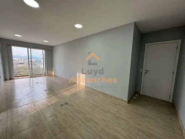 Sala com 38m², à venda, no bairro Vila Leopoldina em São Paulo